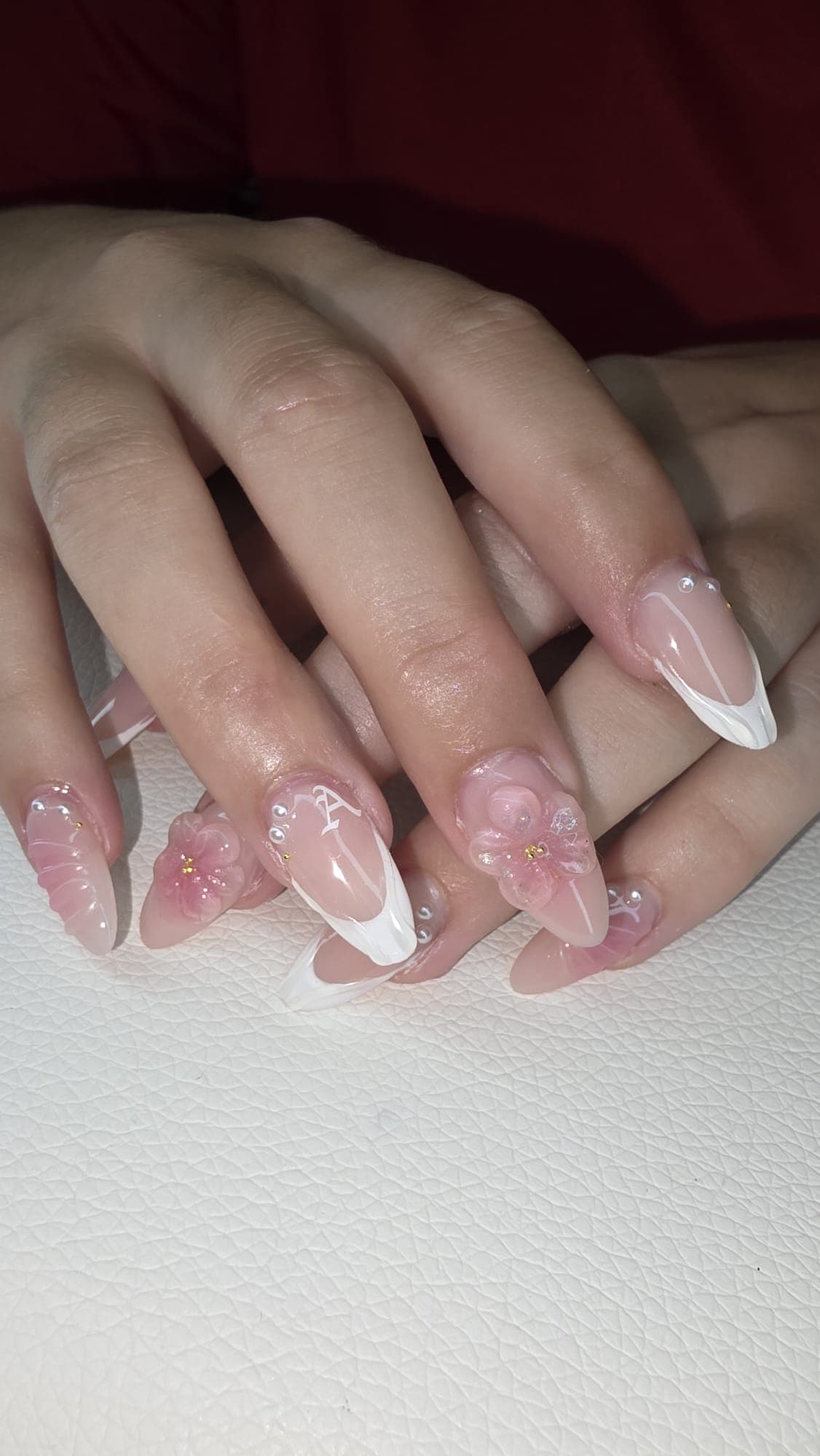 French Nägel mit 3D Blumen